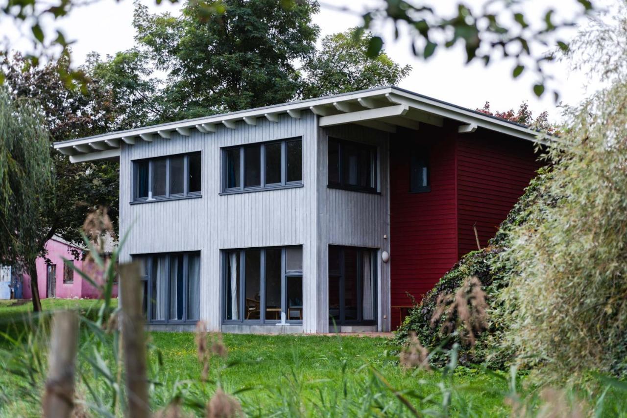 Basiskulturfabrik Oeko-Hotel Neustrelitz Buitenkant foto